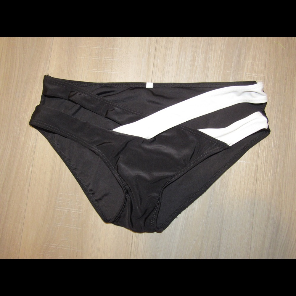 Black-White Bikini Bottom